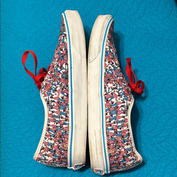 Men’s Vans  size 13 . Where's Waldo Patterned Sneakers, in very good condition - Picture 2 of 8